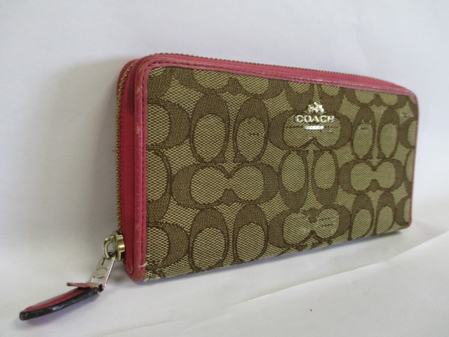コーチ　財布